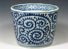 骨董品 古伊万里 染付 蛸唐草 窓絵山水紋 大鉢 メダカ鉢 煮物鉢
